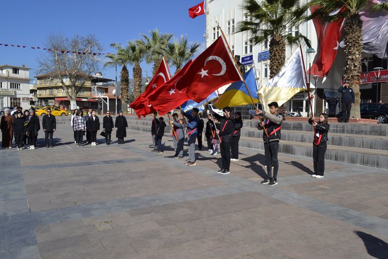 İlçemizde 18 Mart Şehitleri Anma Günü ve Çanakkale Zaferi'nin 108. Yıl Dönümü programı düzenlendi.