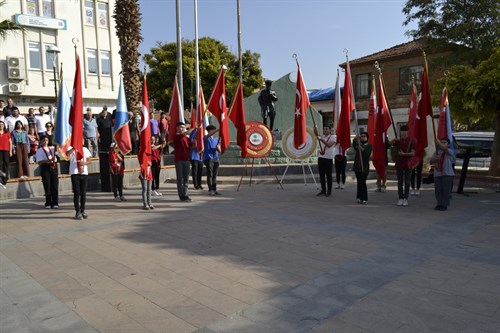 İstiklalden İstikbale Cumhuriyet'imizin 100. Yılı Kutlu Olsun...